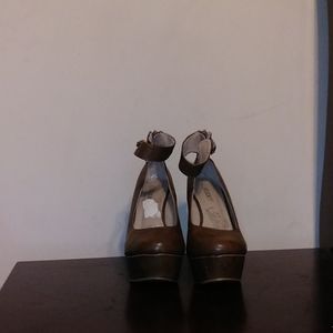 Women shoes